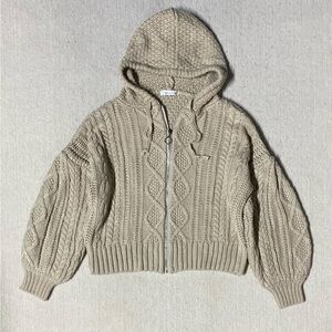 Cable Knit Hooded Sweater in Cream